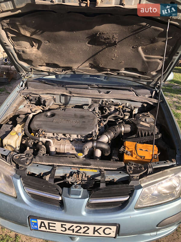 Хетчбек Nissan Almera 2000 в Василькові