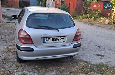 Хэтчбек Nissan Almera 2002 в Запорожье
