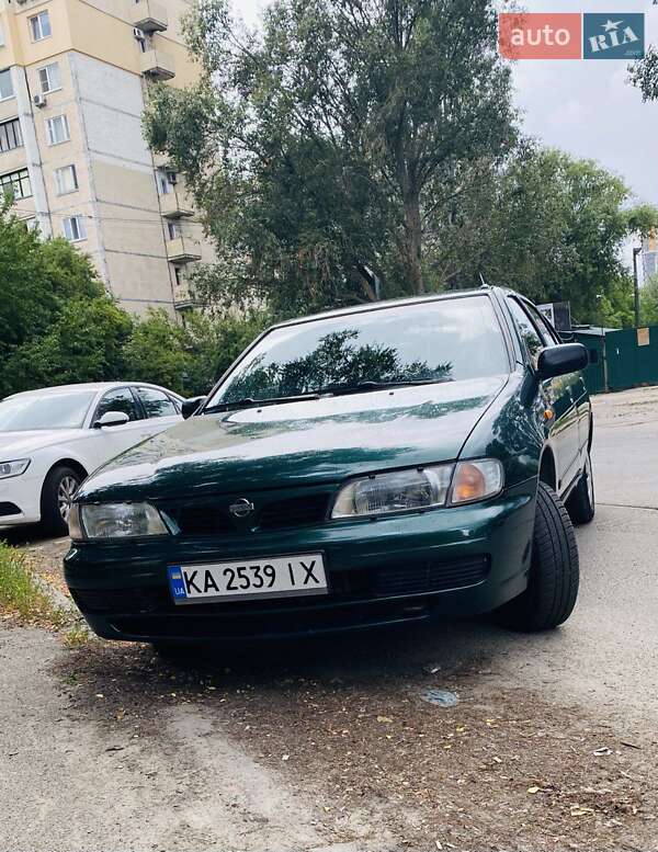Nissan Almera 1996