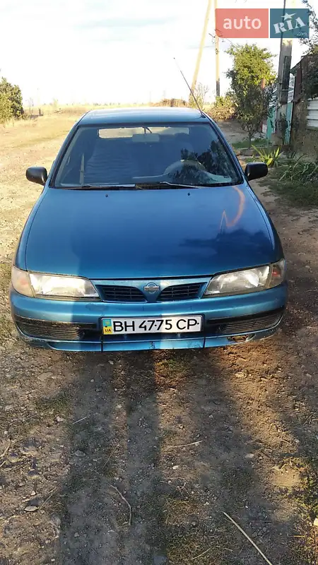 Nissan Almera 1996