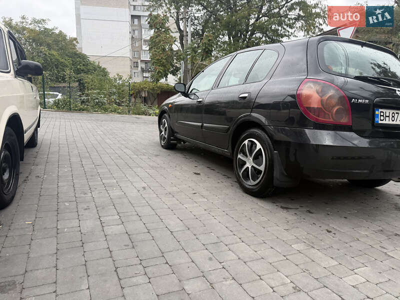 Хетчбек Nissan Almera 2005 в Одесі