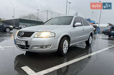 Седан Nissan Almera 2010 в 