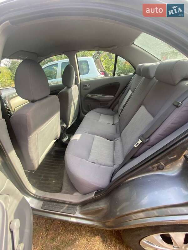 Седан Nissan Almera 2002 в Обухове фото 6 Седан Nissan Almera 2002 в Обухове