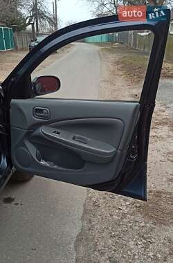 Седан Nissan Almera 2006 в  фото 9 Седан Nissan Almera 2006 в