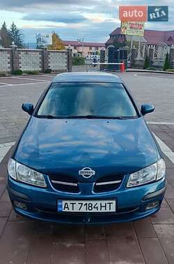 Хэтчбек Nissan Almera 2000 в Солотвине