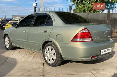 Седан Nissan Almera 2010 в 