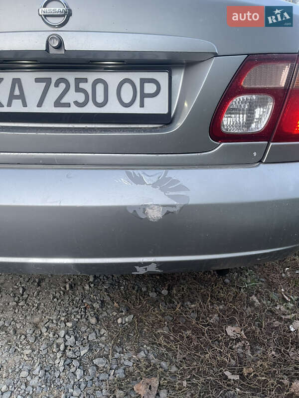 Седан Nissan Almera 2005 в Мукачевому