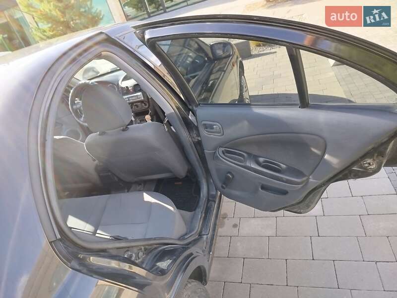 Седан Nissan Almera 2005 в Хмельницькому фото 16 Седан Nissan Almera 2005 в Хмельницькому