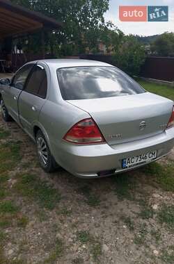 Седан Nissan Almera 2012 в Чернівцях