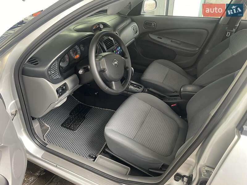Седан Nissan Almera 2011 в Одессе