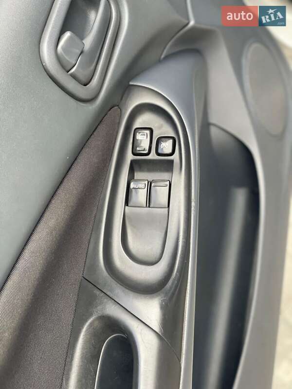 Седан Nissan Almera 2005 в Барвенкове фото 12 Седан Nissan Almera 2005 в Барвенкове