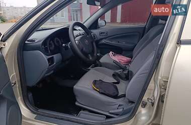 Седан Nissan Almera 2007 в Днепре