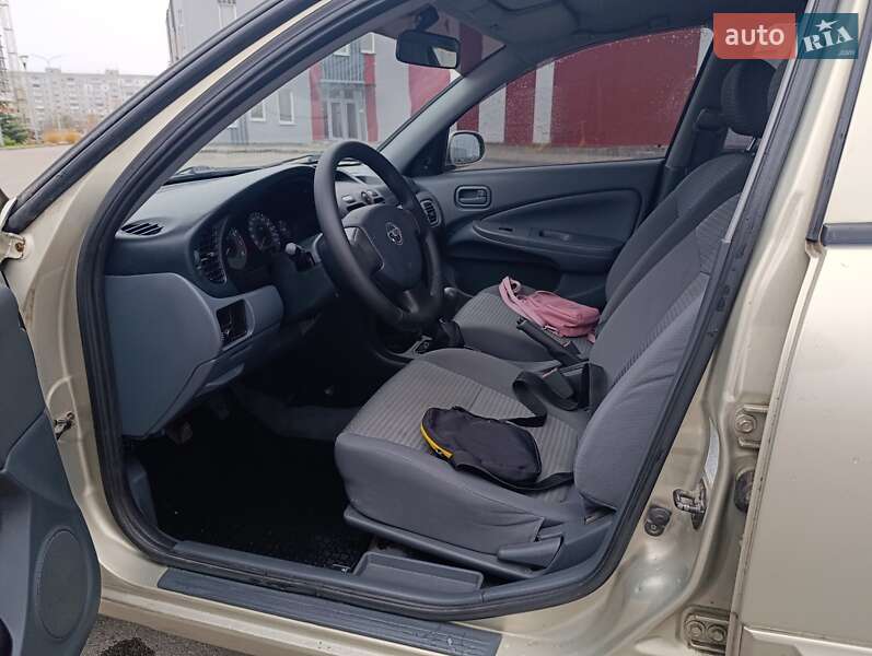 Седан Nissan Almera 2007 в Дніпрі