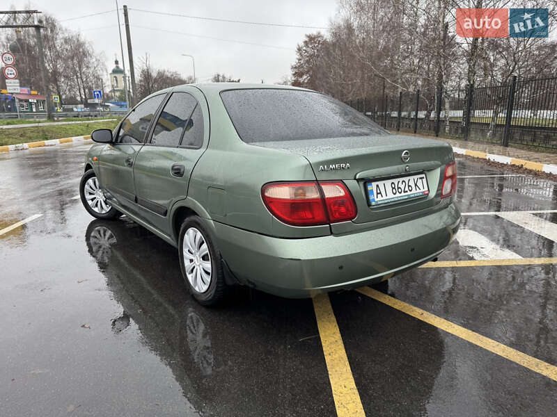 Седан Nissan Almera 2004 в Києві