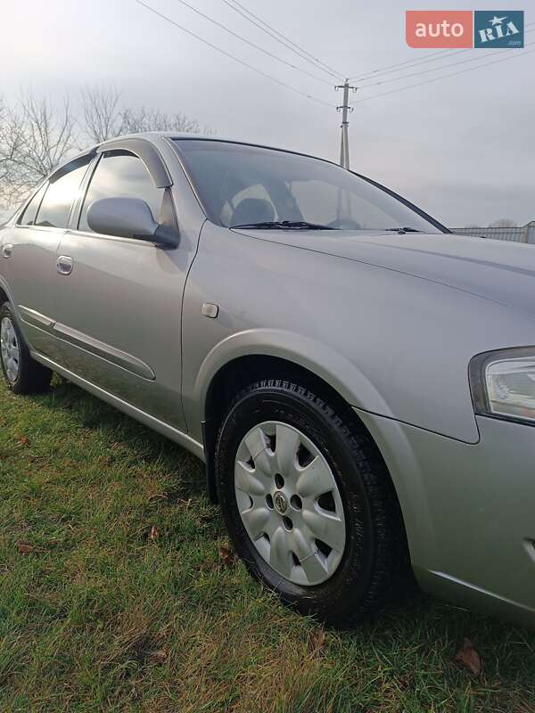 Седан Nissan Almera 2008 в Пирятине