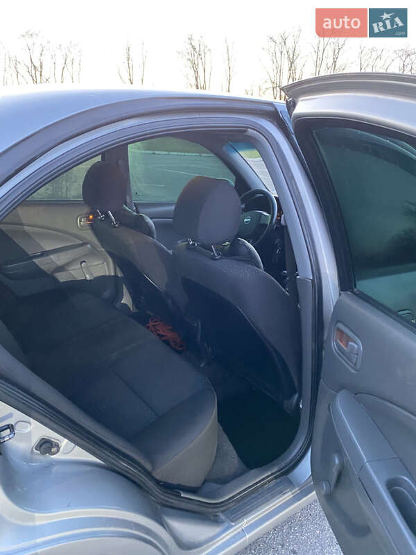 Седан Nissan Almera 2008 в Запорожье