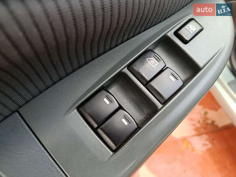 Седан Nissan Almera 2007 в Харькове фото 15 Седан Nissan Almera 2007 в Харькове