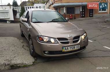 Седан Nissan Almera 2005 в Киеве