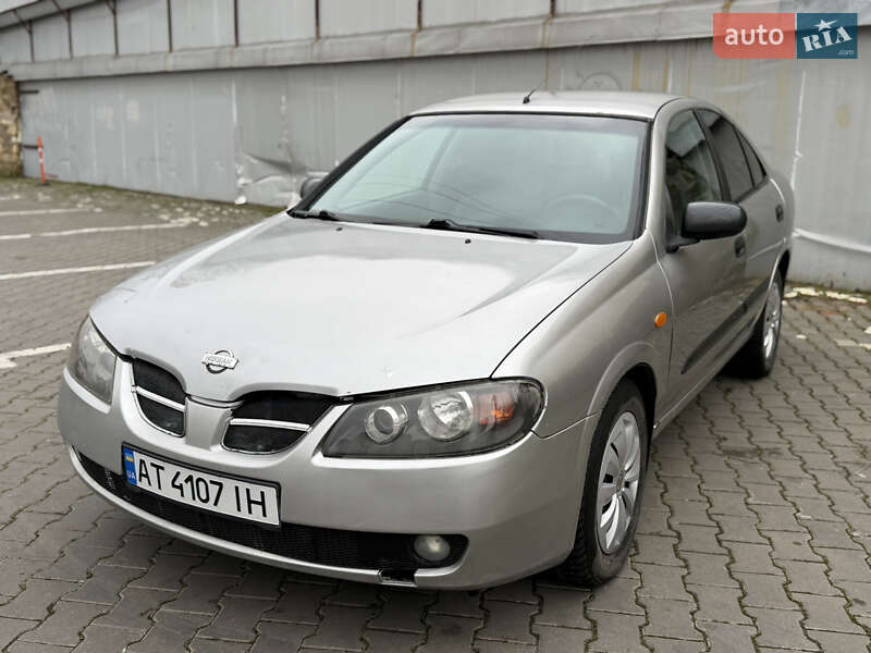 Nissan Almera 2004