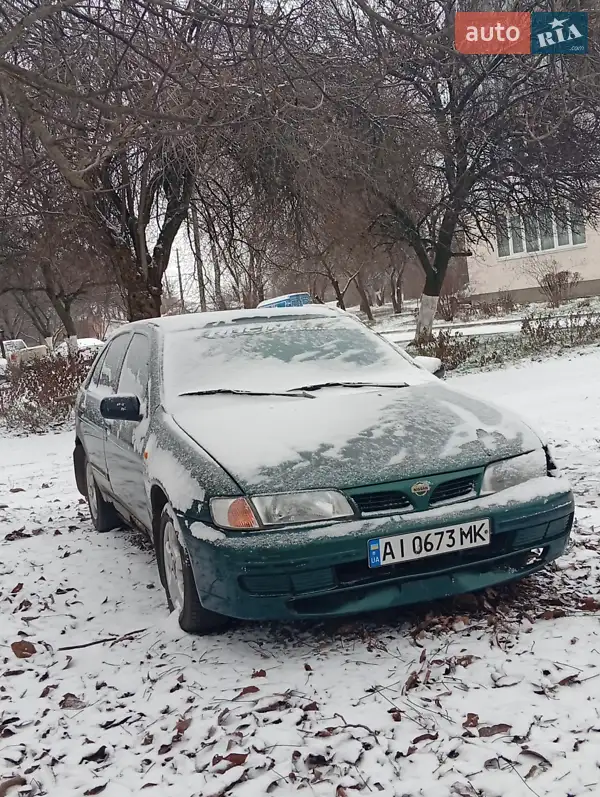 Nissan Almera