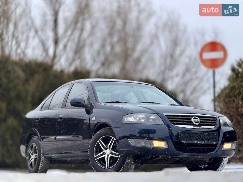 Седан Nissan Almera 2012 в Дрогобыче