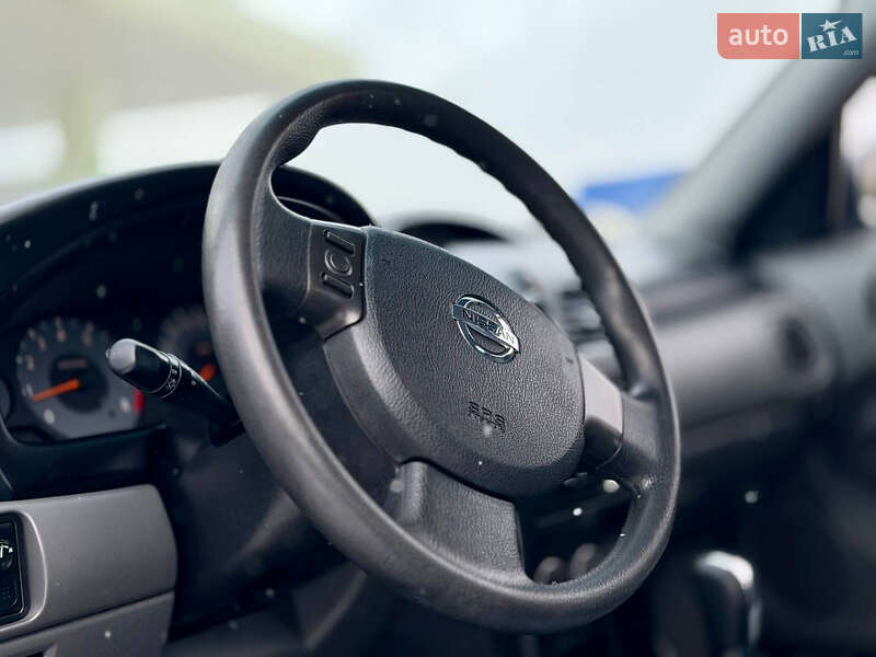 Седан Nissan Almera 2012 в Дрогобыче