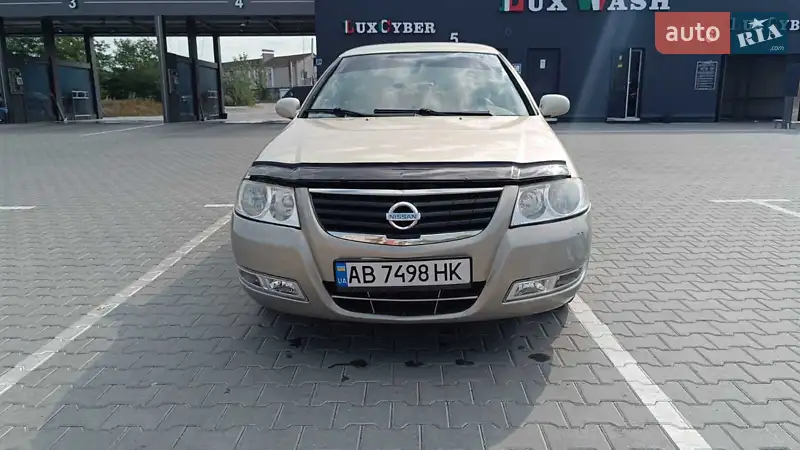 Nissan Almera
