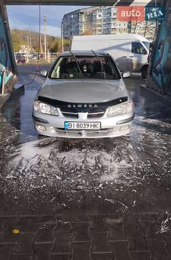 Седан Nissan Almera 2001 в Полтаве