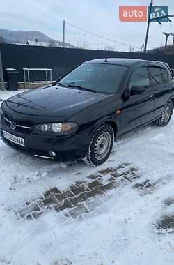 Хетчбек Nissan Almera 2004 в Львові
