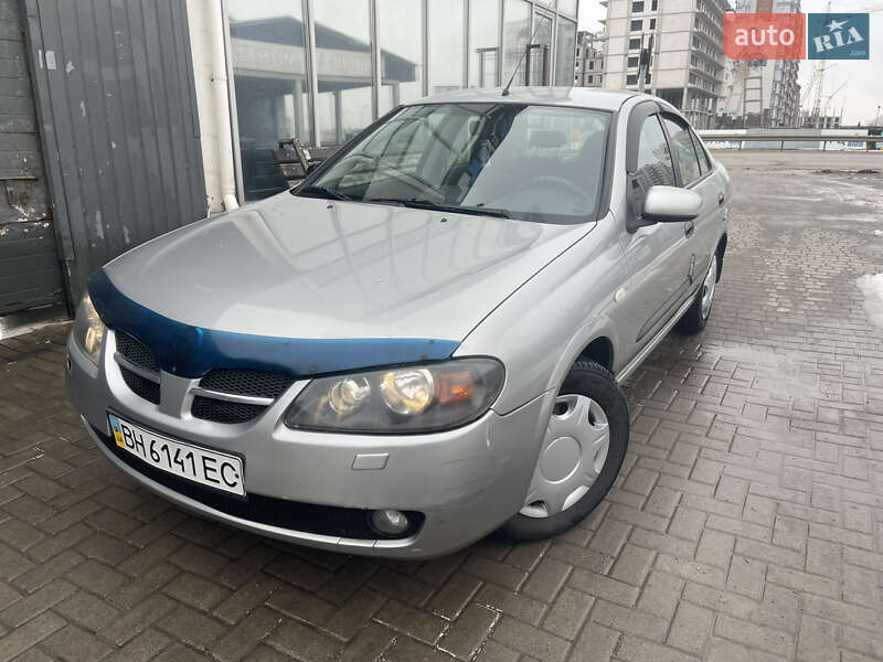 Nissan Almera 2005