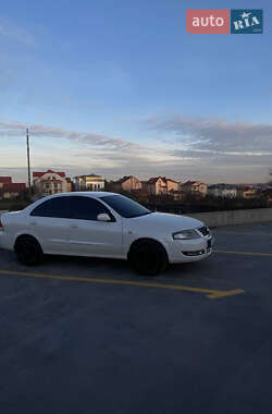 Седан Nissan Almera 2012 в Тернополі