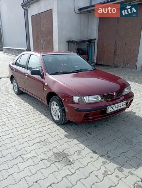 Nissan Almera 2000