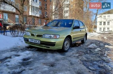 Хэтчбек Nissan Almera 1996 в Конотопе