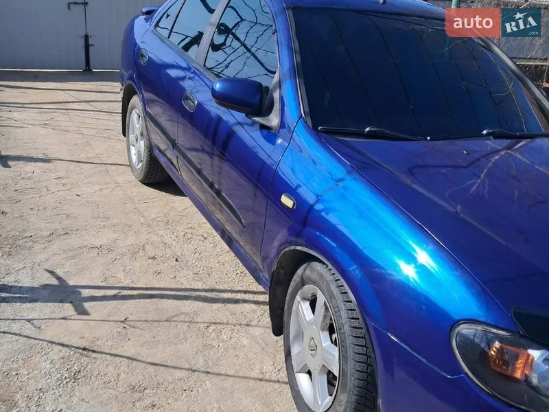Nissan Almera