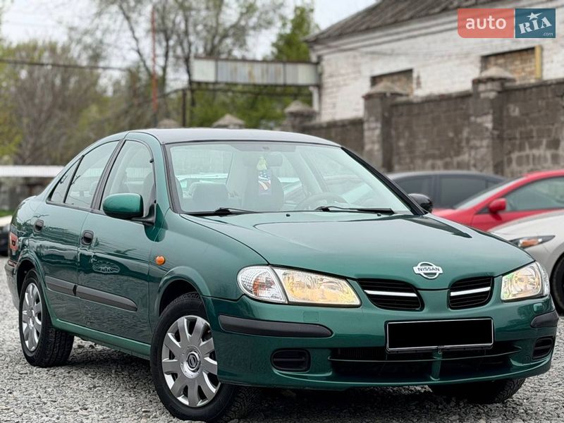 Nissan Almera 2002