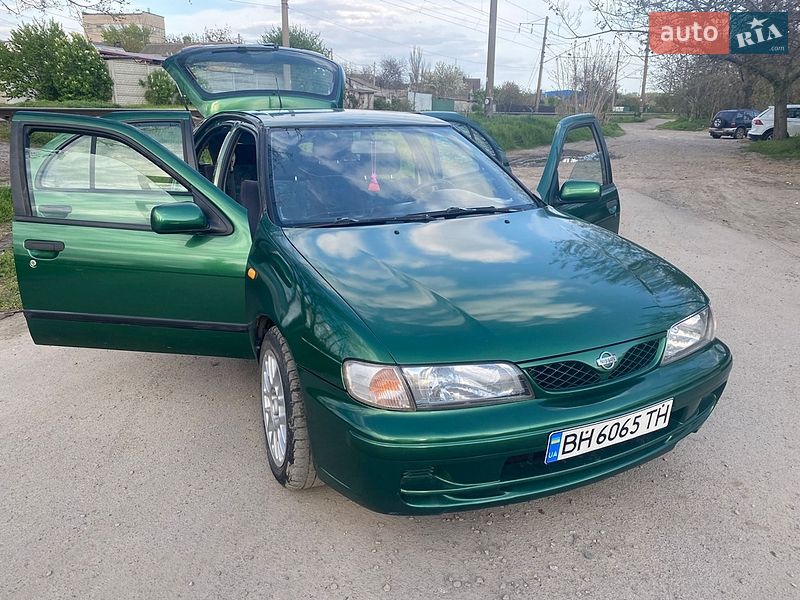 Nissan Almera 1999