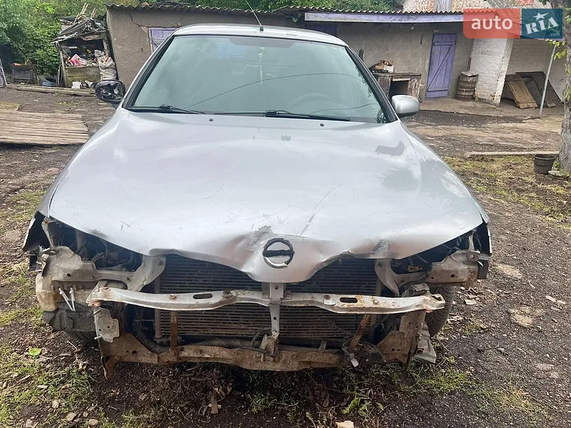 Nissan Almera