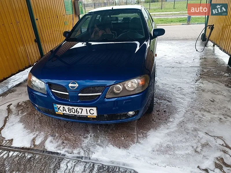 Nissan Almera