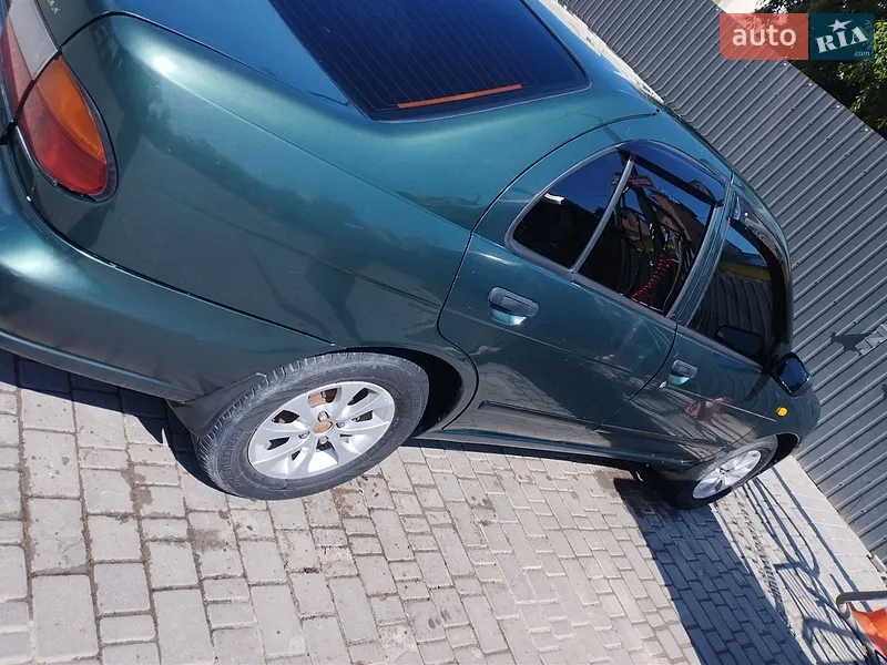 Nissan Almera 1997