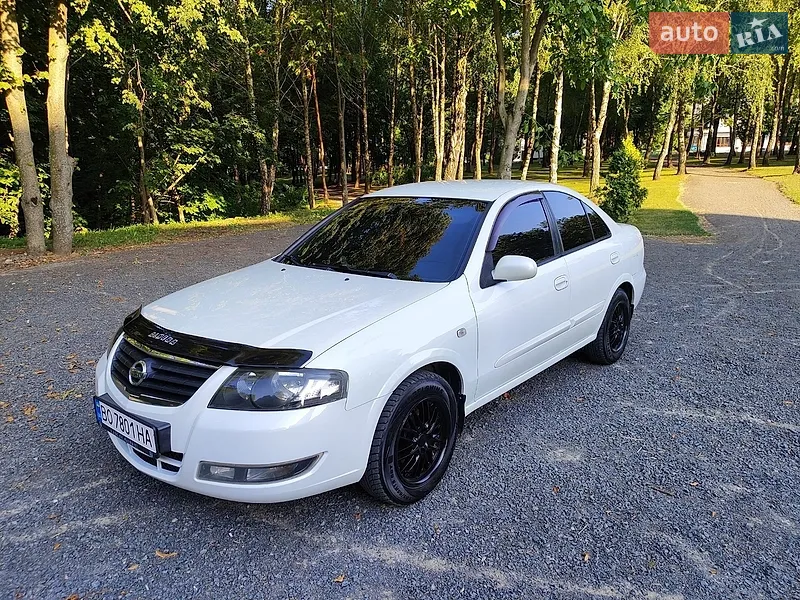 Nissan Almera
