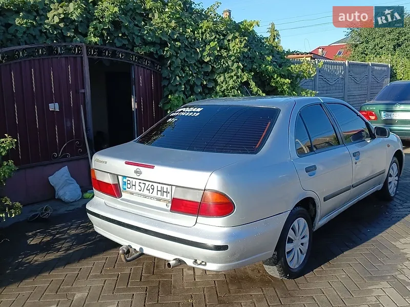 Nissan Almera
