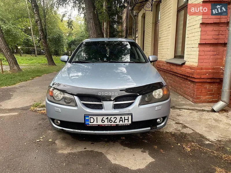 Nissan Almera 2005