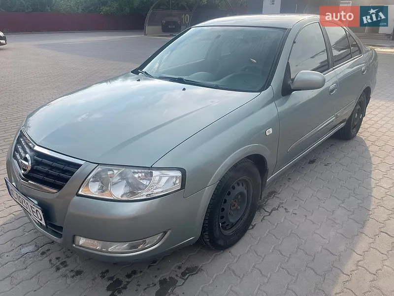 Nissan Almera