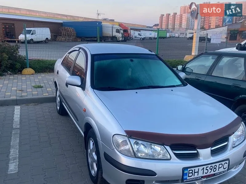 Nissan Almera 2001