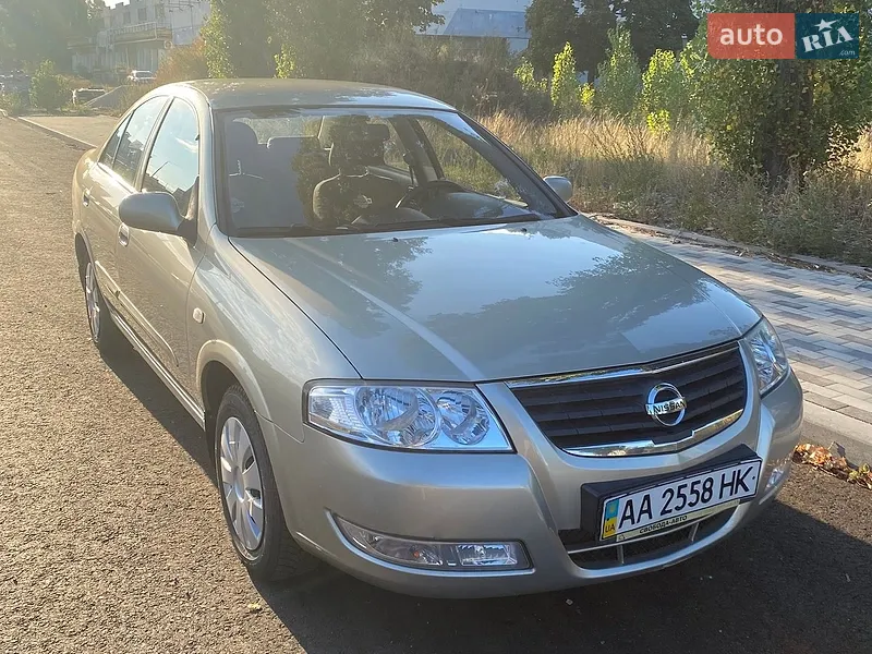 Nissan Almera