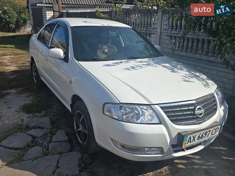 Nissan Almera 2012