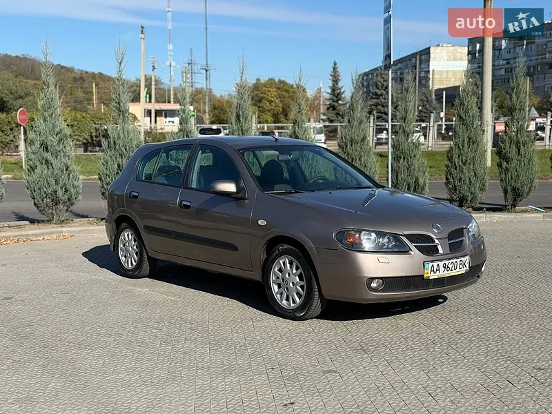 Nissan Almera 2006
