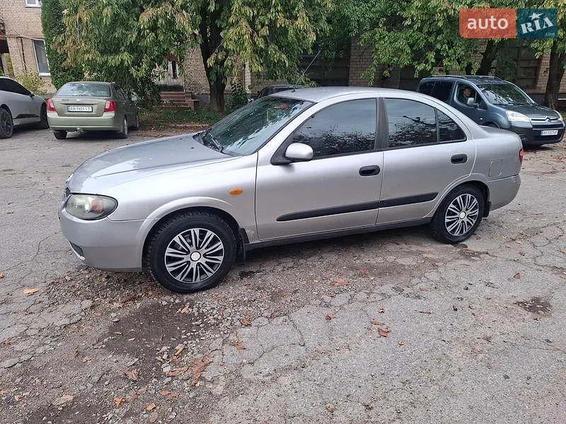 Nissan Almera
