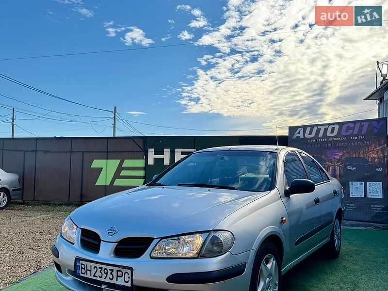 Nissan Almera