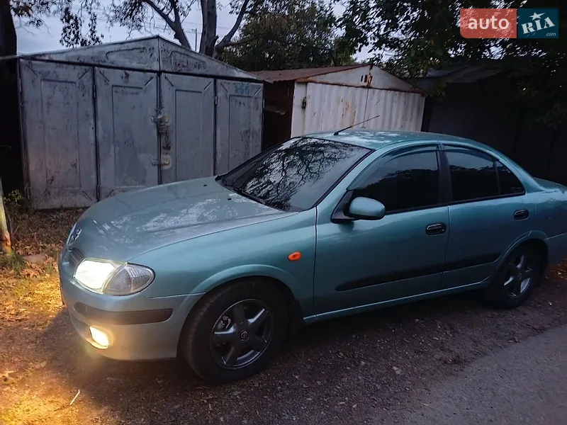Nissan Almera